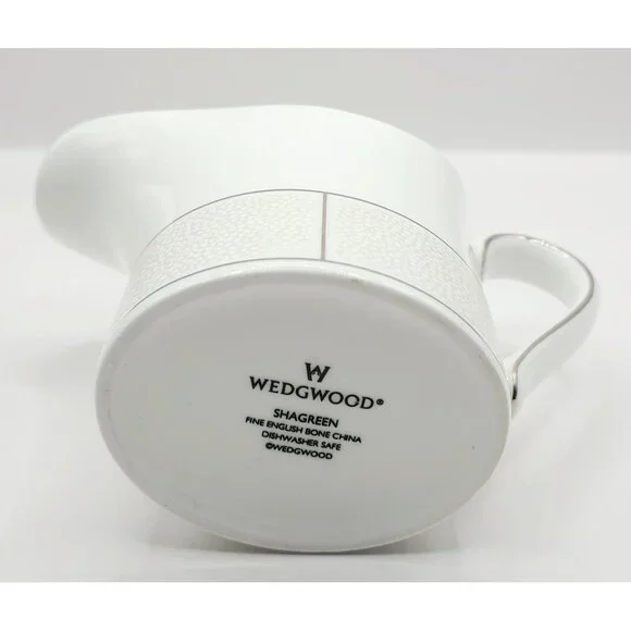 Wedgwood Shagreen Fine Bone China Creamer White Textured Design Platinum Used - Picture 4 of 8